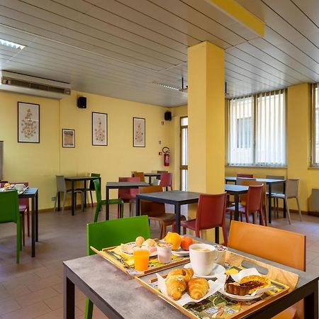 Hotel Trasimeno Passignano sul Trasimeno Exterior foto