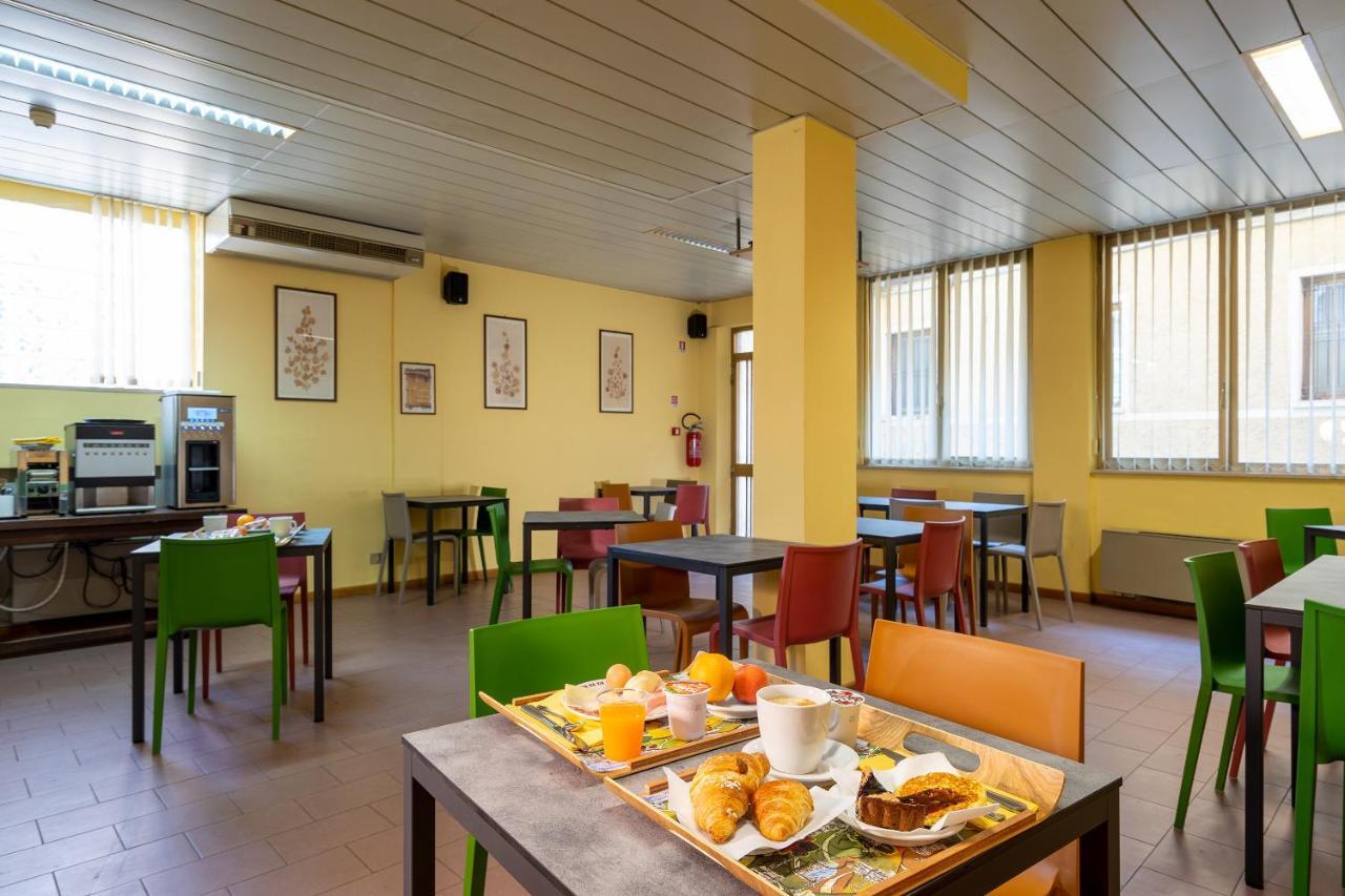 Hotel Trasimeno Passignano sul Trasimeno Exterior foto