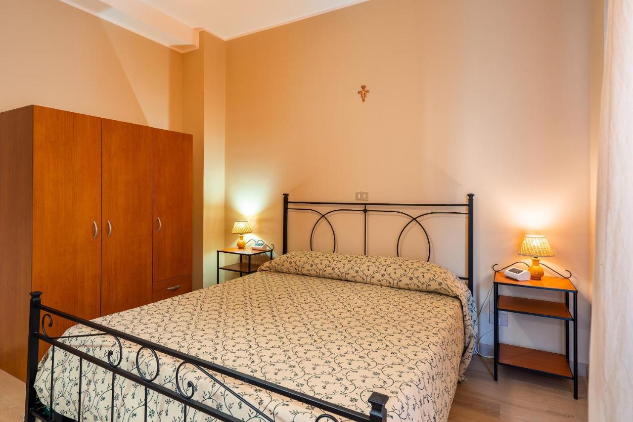 Hotel Trasimeno Passignano sul Trasimeno Exterior foto