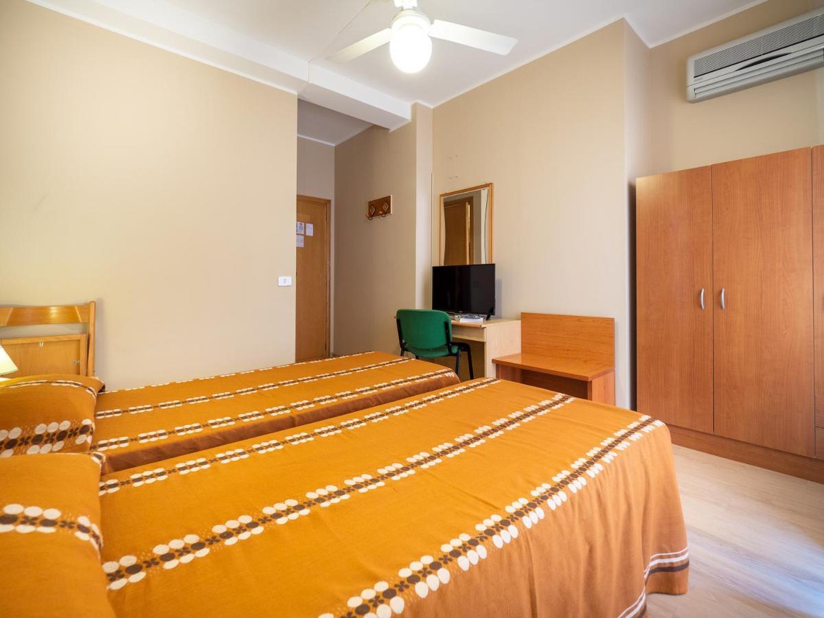 Hotel Trasimeno Passignano sul Trasimeno Exterior foto